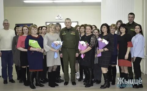 Специалисты военкомата