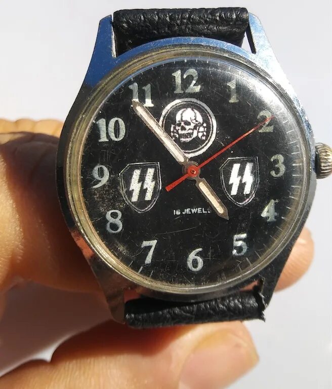 Купить g r. Часы SS 3 Рейх. Швейцарские часы вермахта Zenith. Часы Alpina Люфтваффе СС. Часы приборные Zenith Ваффен СС.