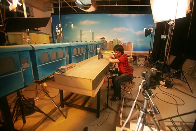 чебурашка фильм 2023. процесс съемки чебурашка. съемки кинофильма чебурашка. чебурашка фильм гармаш. кадры съемок чебурашки.