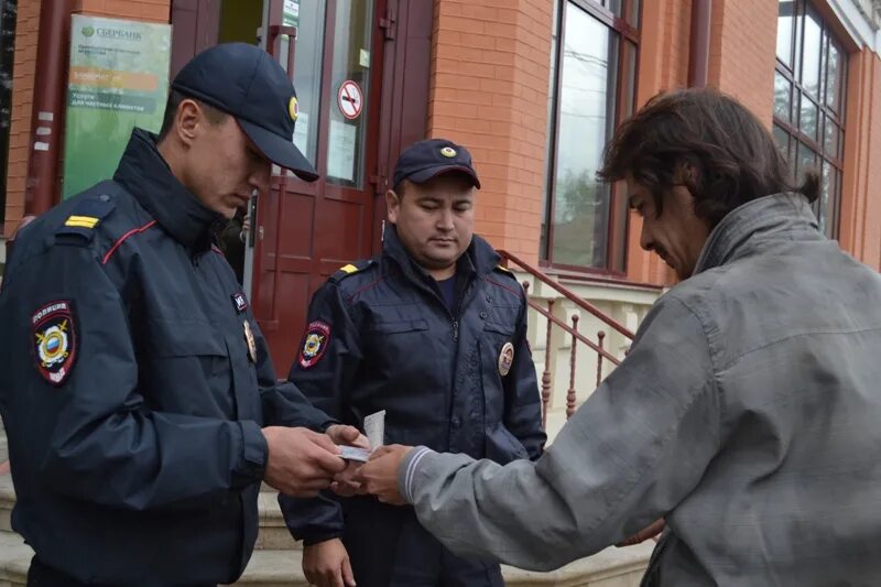 Ппс стены. Патрульно-постовая служба полиции. Сотрудники патрульно-постовой службы полиции. ППС полиция. Патрульно постовая служба Оренбурга.