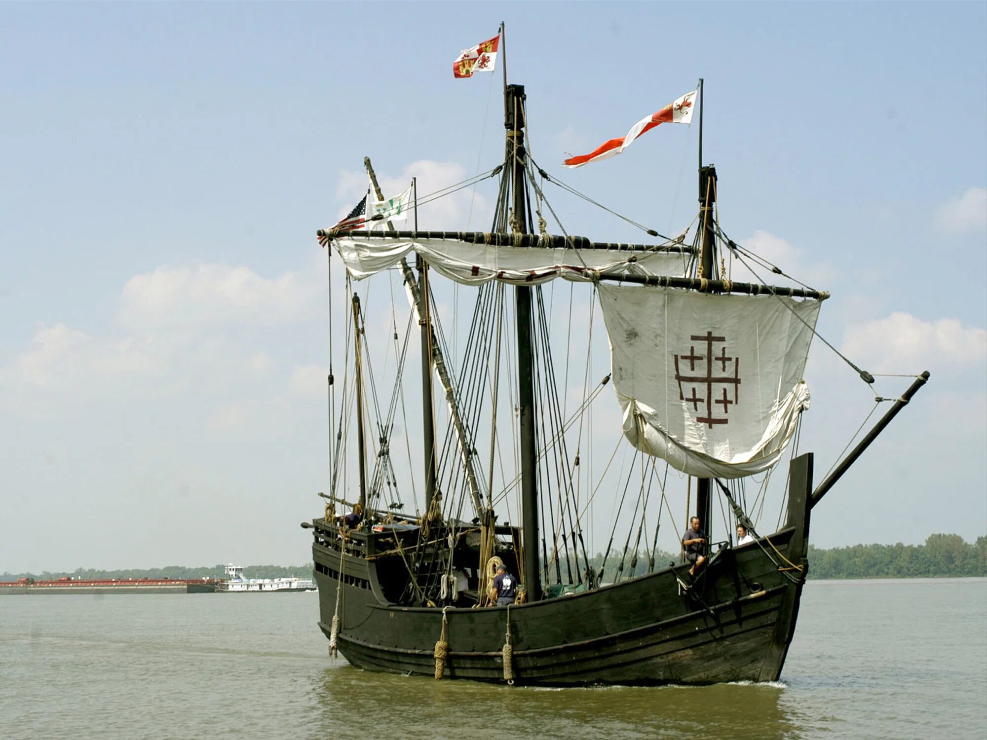 Колумб какое судно. Каравелла реконструкция. columbus ships. каравелла доминикана. каравеллы колумба картинки.