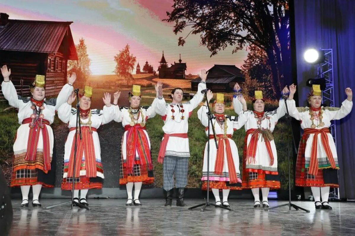 Международный фестиваль фольклора. Ансамбль фестиваль. хутор духовской.
