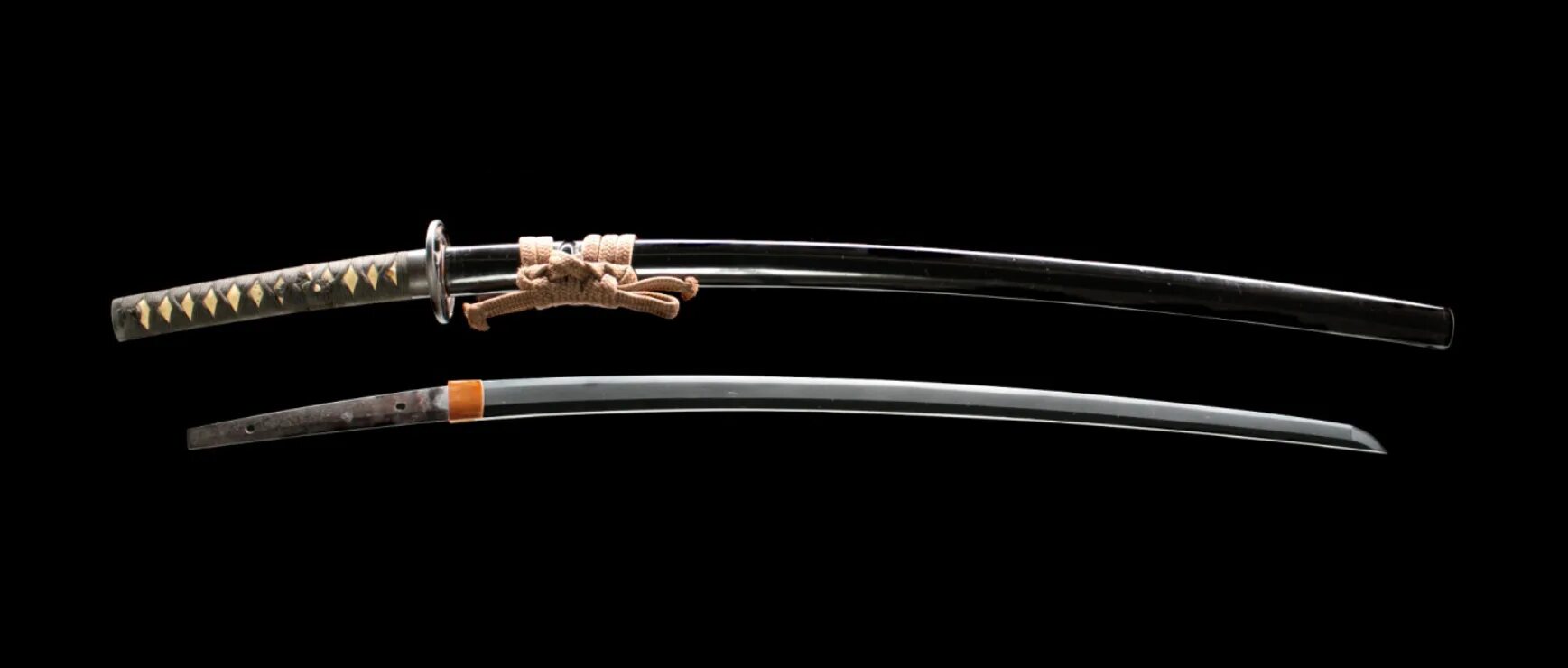 Lead horizon katana. Катана Камакура. Катана 15 век. Катана Сакабато голубая. Японская катана ка22.