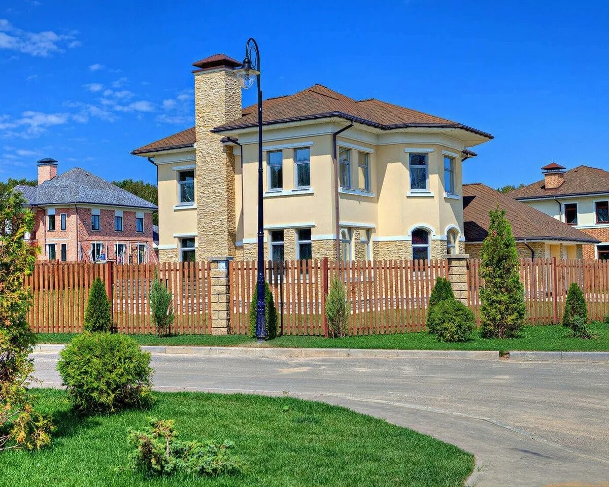 Таунхаусы павловское подворье. Кп павлово веледниково. Кп павлово. Павлово-2 коттеджный поселок. Посёлок павлово новорижское.