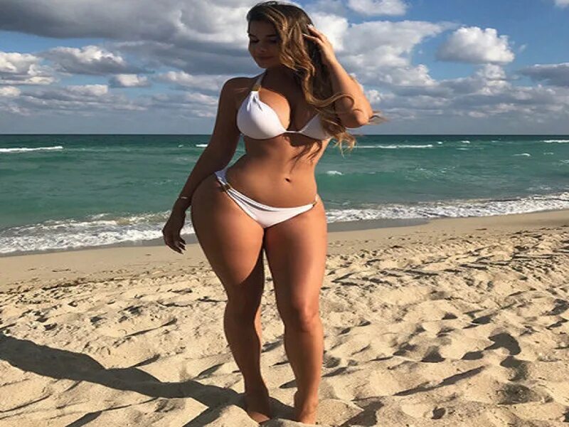 Настасья самбурская 2020. Анастасия самбурская горячие. Русская кардашьян квитко. Удивила своими формами. Анастасия квитко в 16 лет.