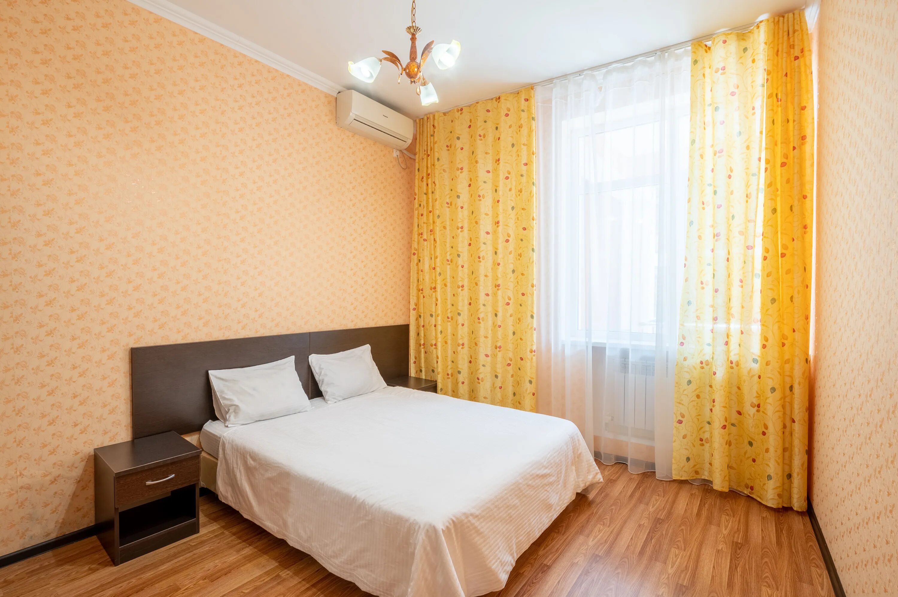 Отель возрождение сочи. Гостиница добрый день. Гостиница добрый день. Гостиница добрая сказка адлер. Добрая сказка отель адлер.