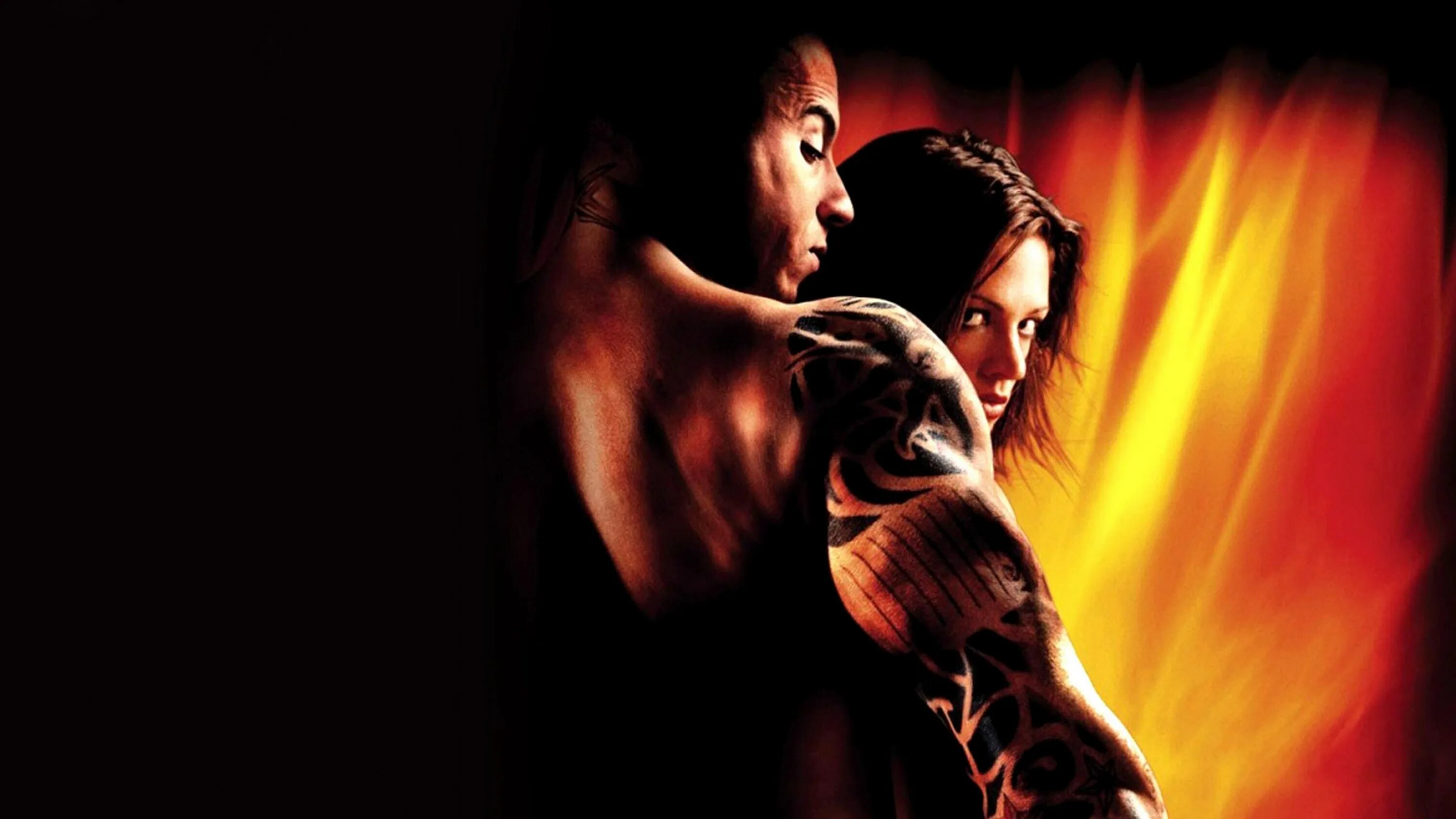 Азия Ардженто В Коротком Платье – Три Икса (2002)