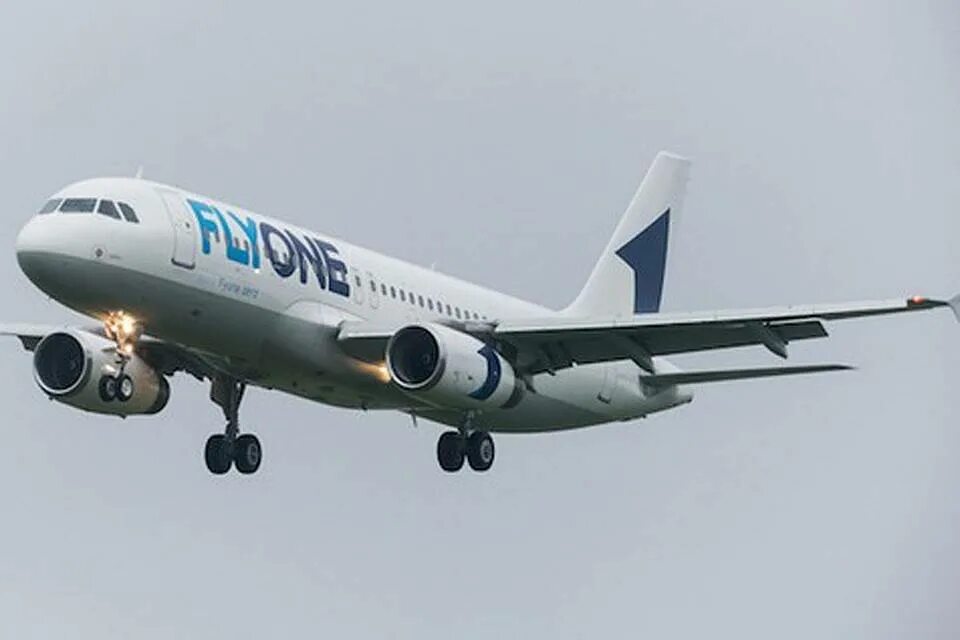 Авиакомпания flyone armenia. Авиабилеты флай армения. Авиабилеты флай армения. Fly one armenia самолеты. Флай арена авиакомпания.