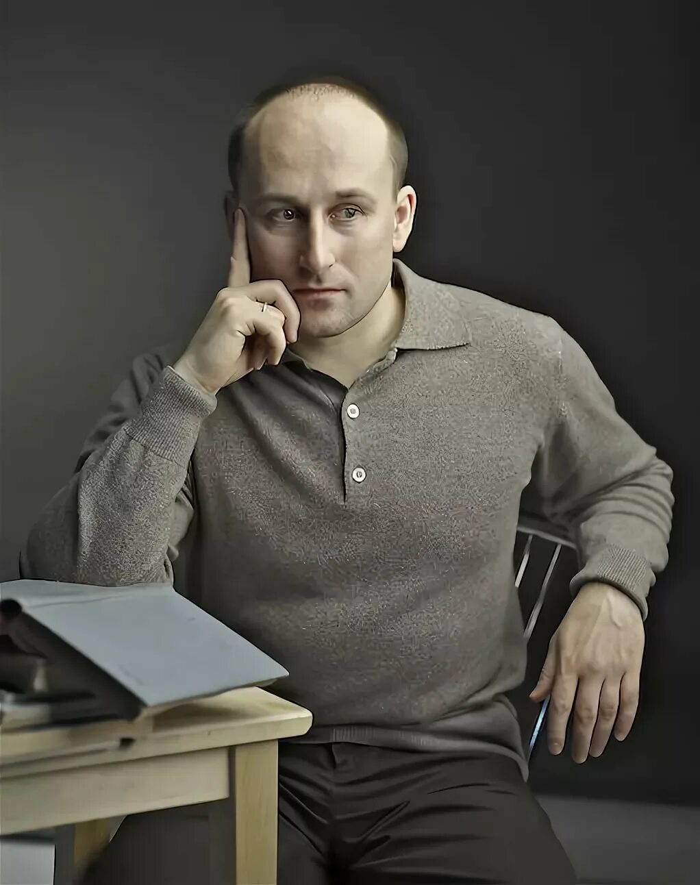 Писатель сегодня. Фото Николая Старикова.