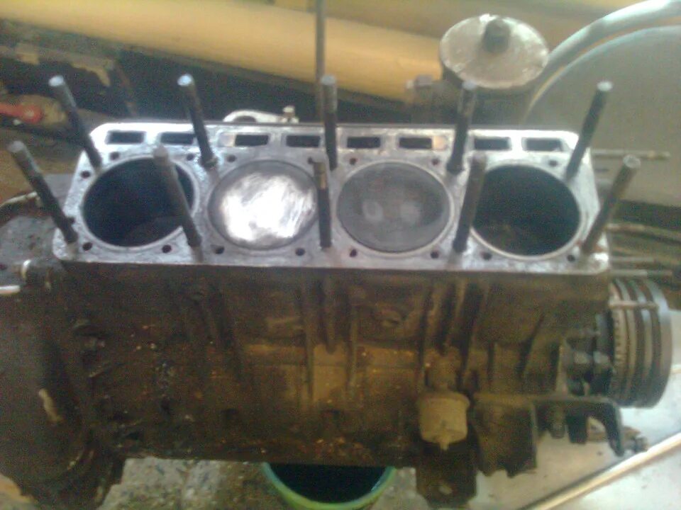 Змз 41040в двигатель. Змз 410. Мотор змз 410. Змз 410. Блок цилиндров змз 402.