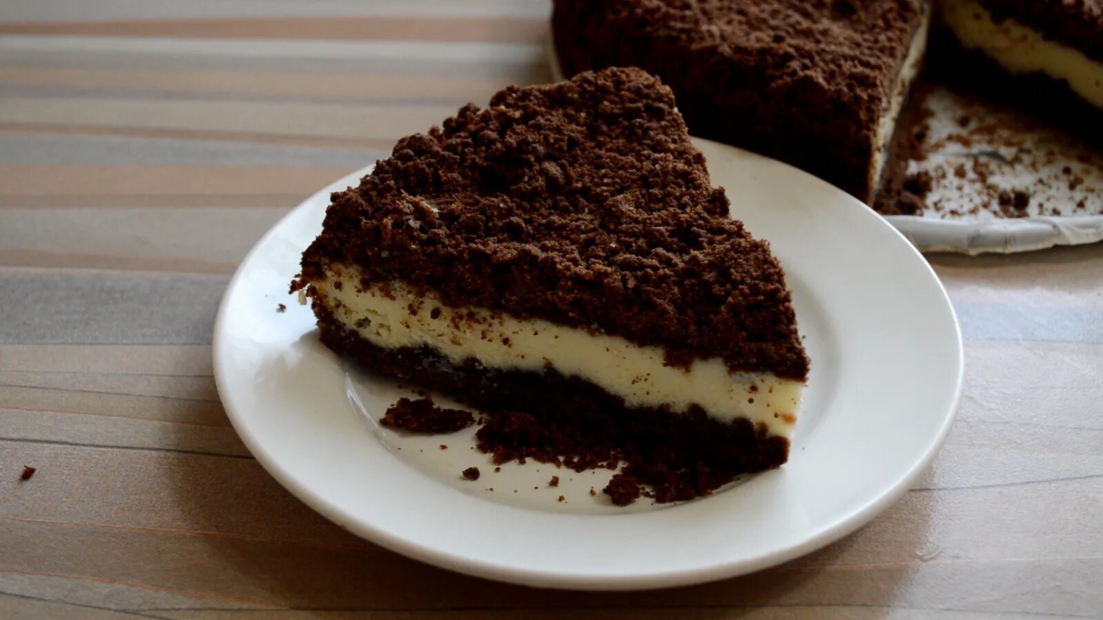 Белькович шоколадно творожный пирог. Творожный "торфяной" пирог. Шоколадно творожный пирог. Шоколадный пирог с творогом. Шоколадно творожный торт.