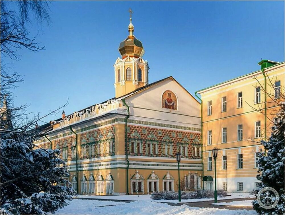 Мда семинария. Мда семинария. Московская духовная академия сергиев посад. Покровский храм московской духовной академии. Троице-сергиева семинария.