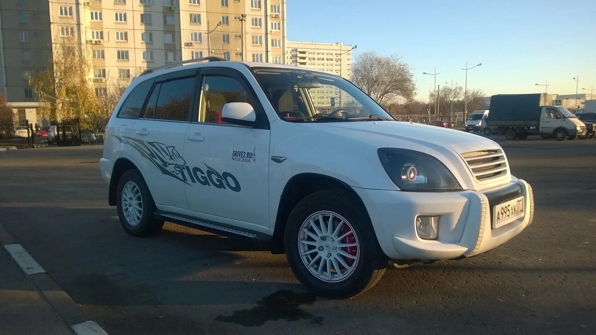 Чип тюнинг тигго. Chery Tiggo t11 тюнингованный. Chery Tiggo t11 обвес. Chery Tiggo t11 на тонировка. Тюнингованный чери Тигго т11.