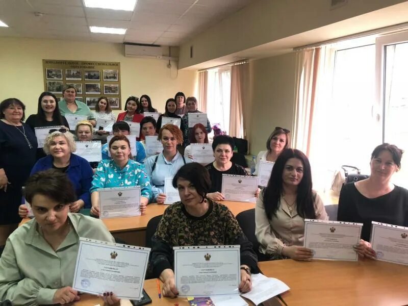 конкурс чтецов 2022. сайт кумц краснодарского края. краснодарский выставочный зал афиша. избирком краснодарского края на белом фоне. сайт кумц краснодарского края.