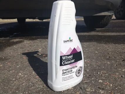 Wheel cleaner