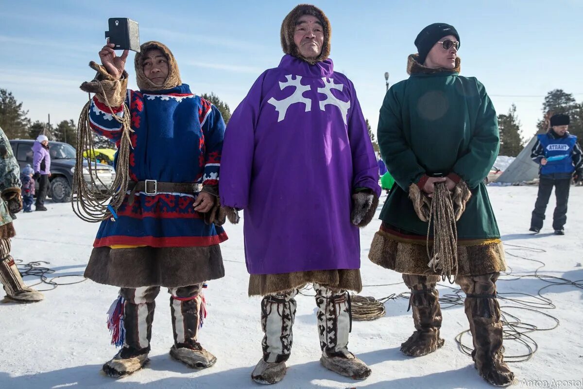 малица одежда хантов. ненцы ханты манси. национальная одежда ханты и манси. ненцы ханты манси. ненцы ханты манси.