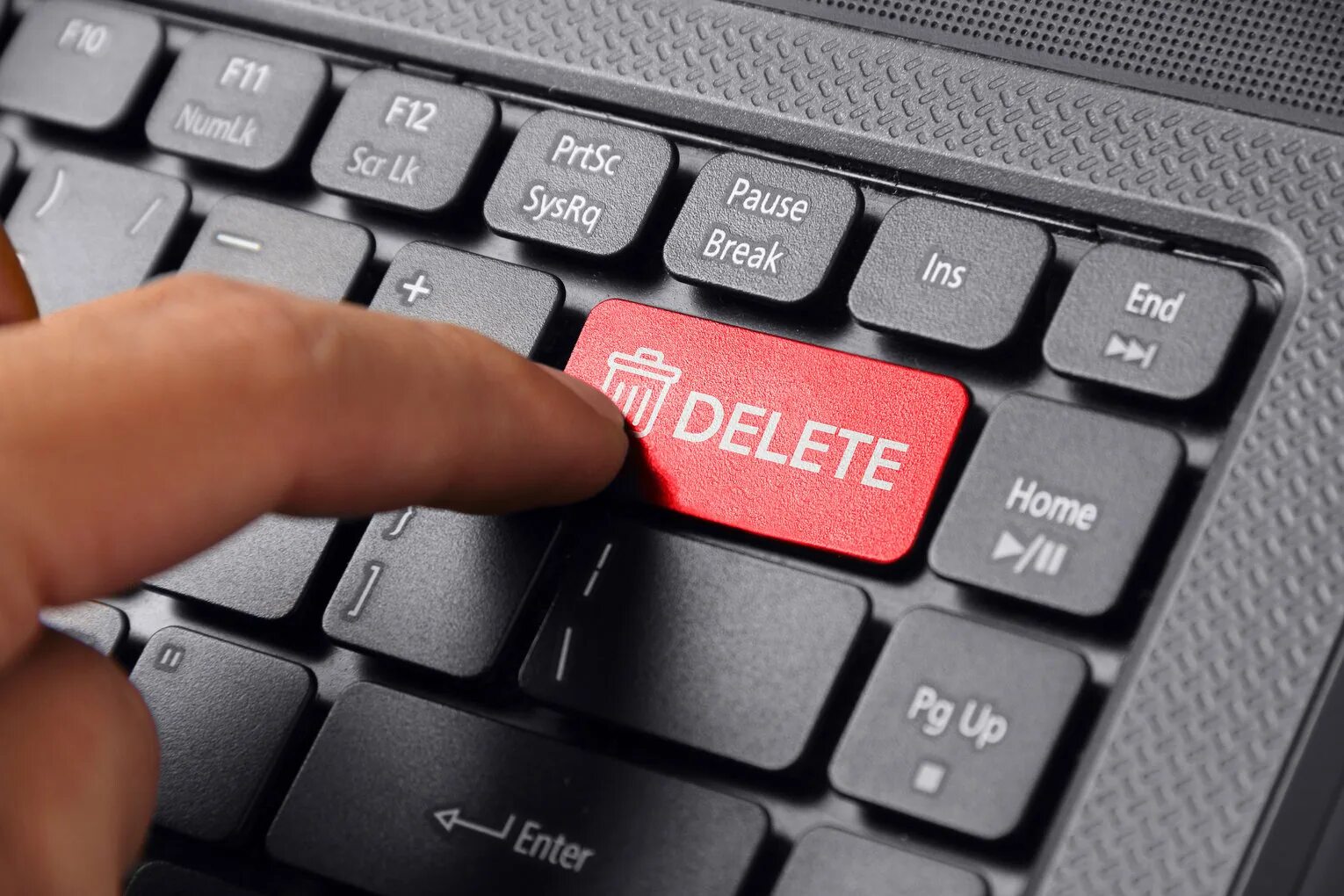 Remove computer. Remove computer