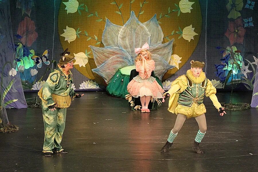 дюймовочка и принц русдрамтеатр уфа. экият в казани дюймовочка. театр на неве дюймовочка. царевна лягушка театр сац спектакль. дюймовочка московский областной театр юного зрителя.