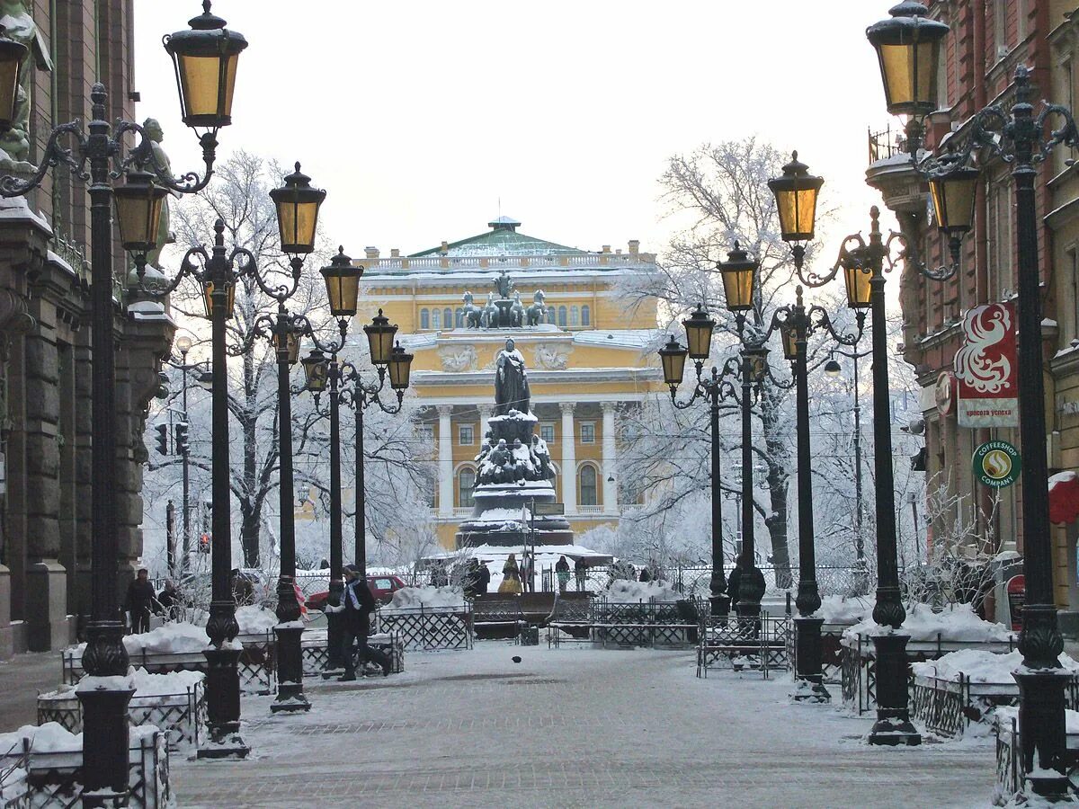 Спб в декабре. Санкт-Петербург центр города зима. Санкт-Петербург зимой центр. Центр Питера зима. Улицы Санкт-Петербурга зимой.