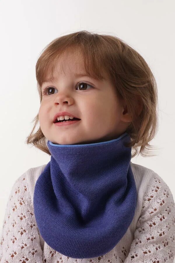 Ребенку вместо шарфа. Шарф для девочки. На шею вместо шарфа. Шарф снуд для девочки. Хомут на шею детский.