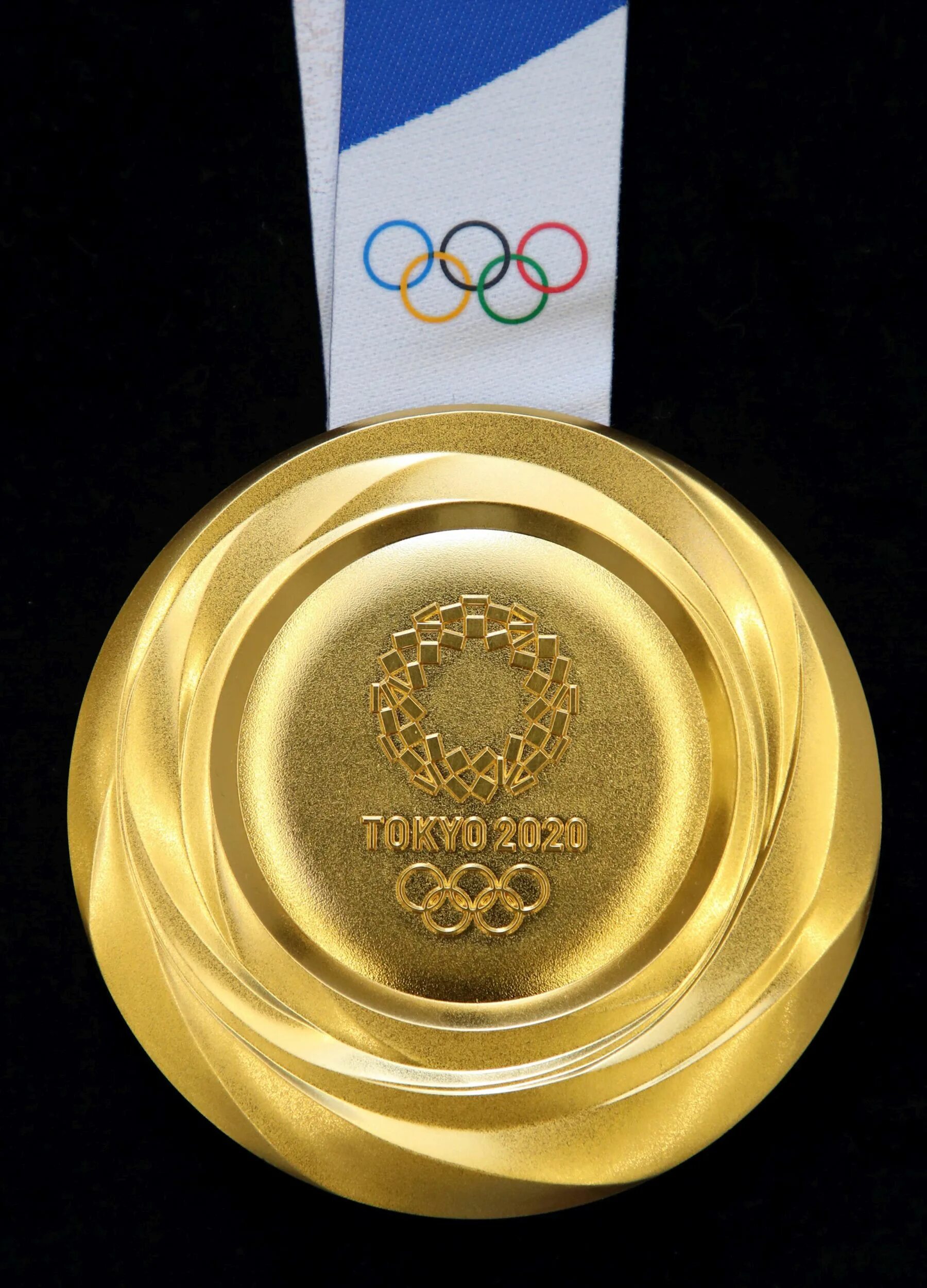 Olympic gold medal. Серебряная медаль Токио 2020. Бронзовая медаль Токио 2020. Золотая Олимпийская медаль Токио. Золотая Олимпийская медаль 2020.