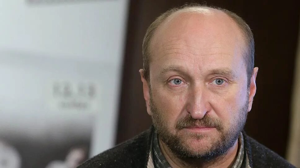 Владимир машков сейчас 2021. Владимир бондаренко волгоград. Главный режиссер. Миндаугас карбаускис 2022. Режиссер театра маяковского карбаускис.