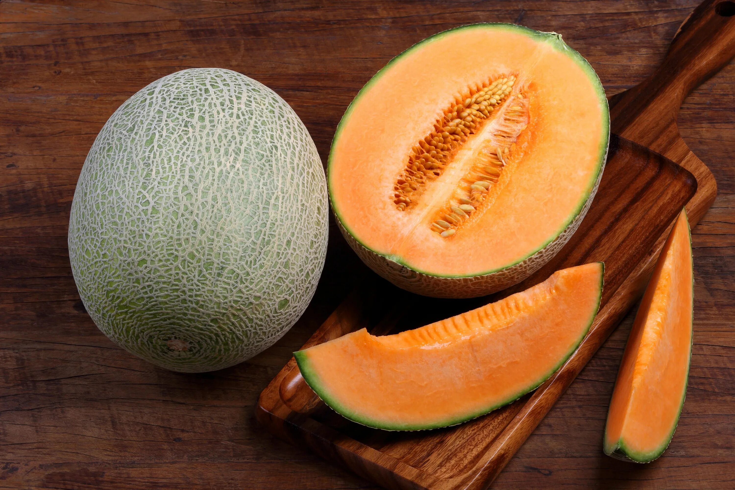 Дыня канталуп. Melon Cantaloupe Hales best Jumbo. Китайская дыня канталупа. Дыня Бест Джумбо.