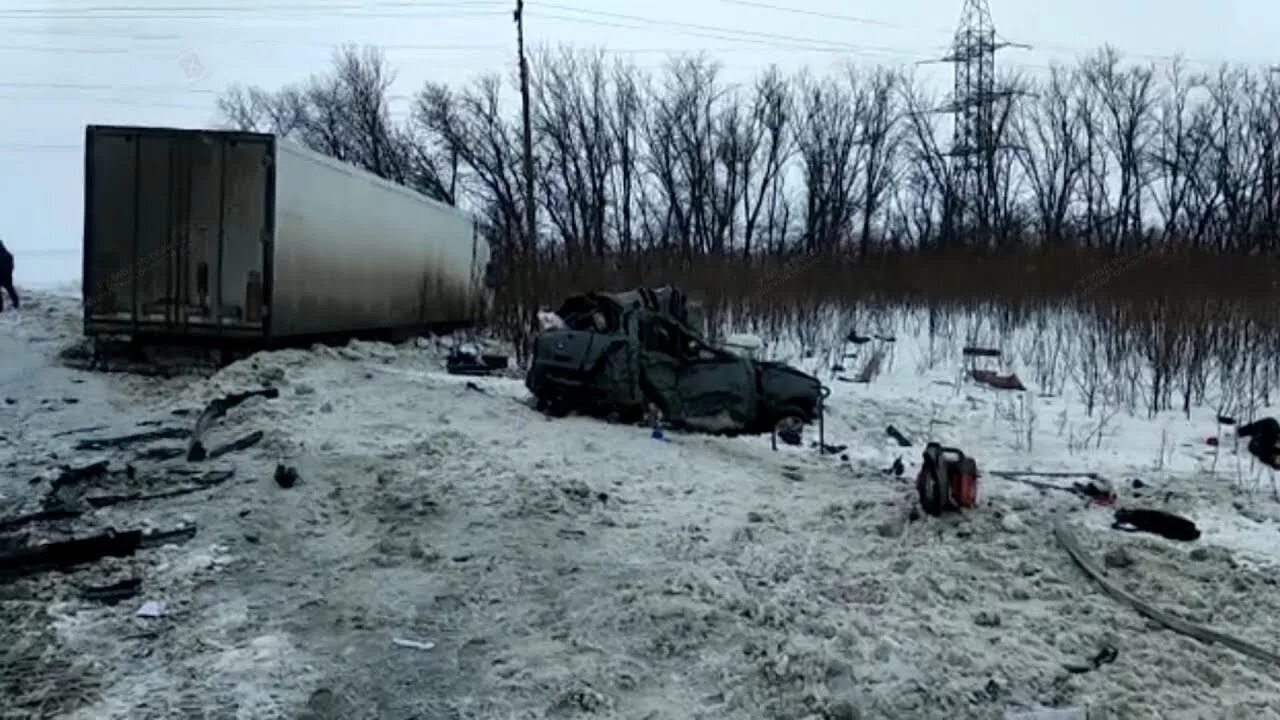Авария в михайловке волгоградской области. Дтп в михайловке волгоградской. Дтп михайловка сегодня. Авария в михайловке волгоградской области. Дтп михайловка волгоградская область.