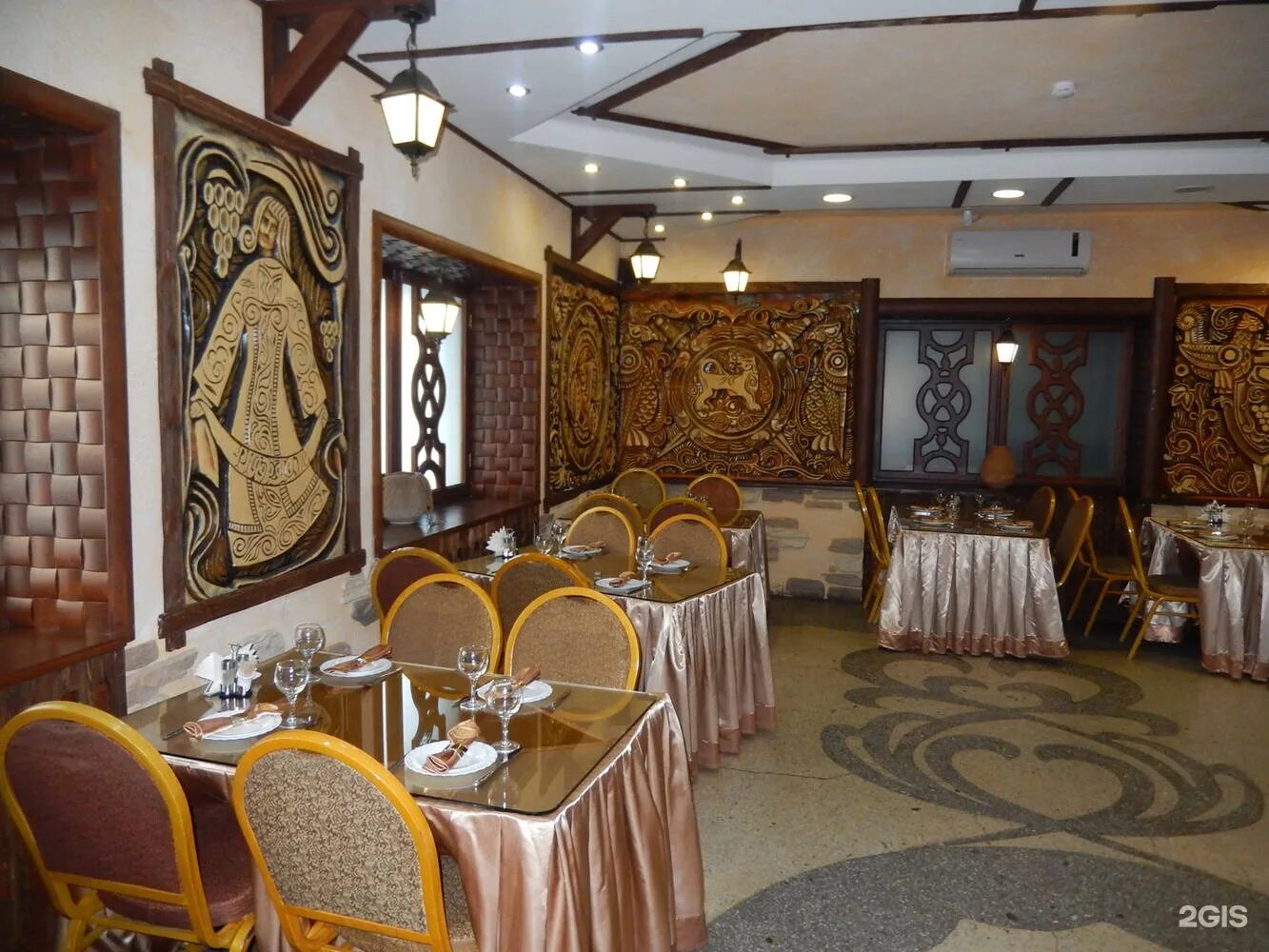 Кафе цыплята табака уфа. Кафе цыплята табака чита. Цыпленок табака в ресторане. Цыплёнок табака ресторан уфа меню. Российская 43 уфа кафе цыплята табака.