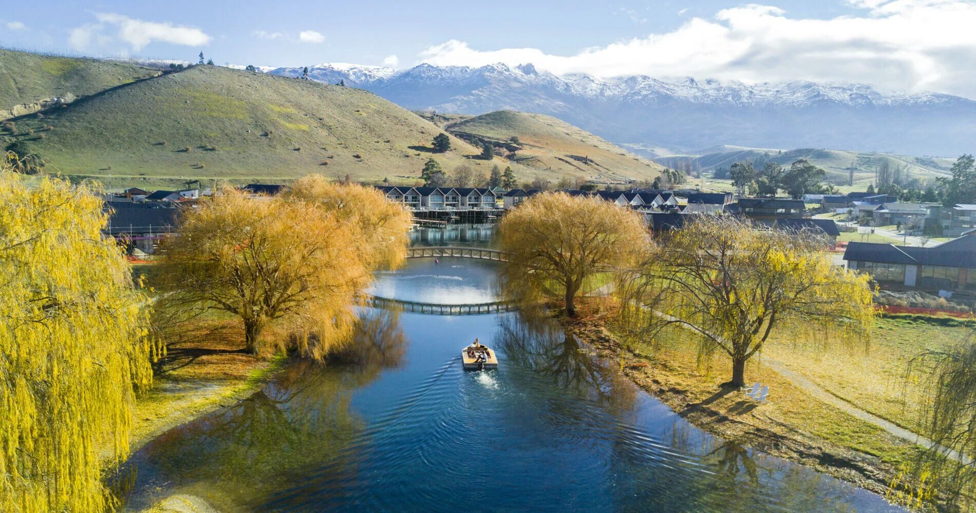 New zealand consists. Отаго Зеландия. Новая Зеландия Отаго лето. Квинстаун Отаго университет. Регион Отаго новая Зеландия.