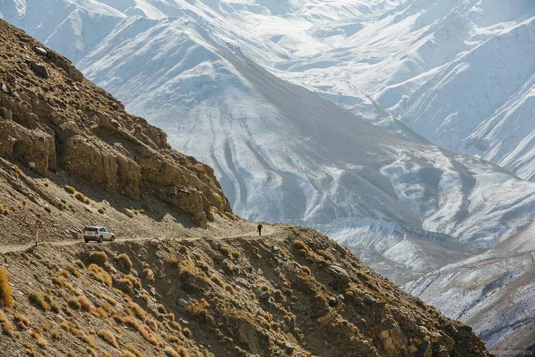 Памирский тракт Таджикистан. Дорога на Памир Таджикистан. Перевал Памир в Таджикистане. Горы Памира в Таджикистане. Памир самая высокая