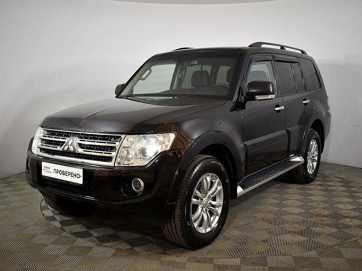 Mitsubishi pajero 2012 год