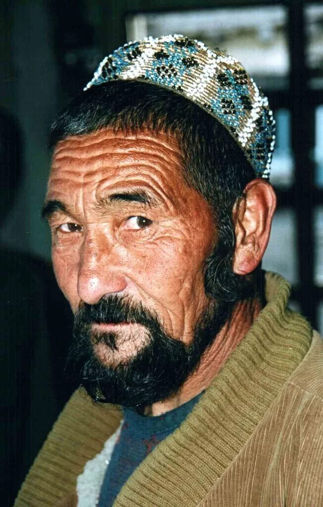 Старый таджикский. Хазарейцы монголоиды. Хазарейцы татары. Хазарейцы и пуштуны. Хазареец Афганистан.