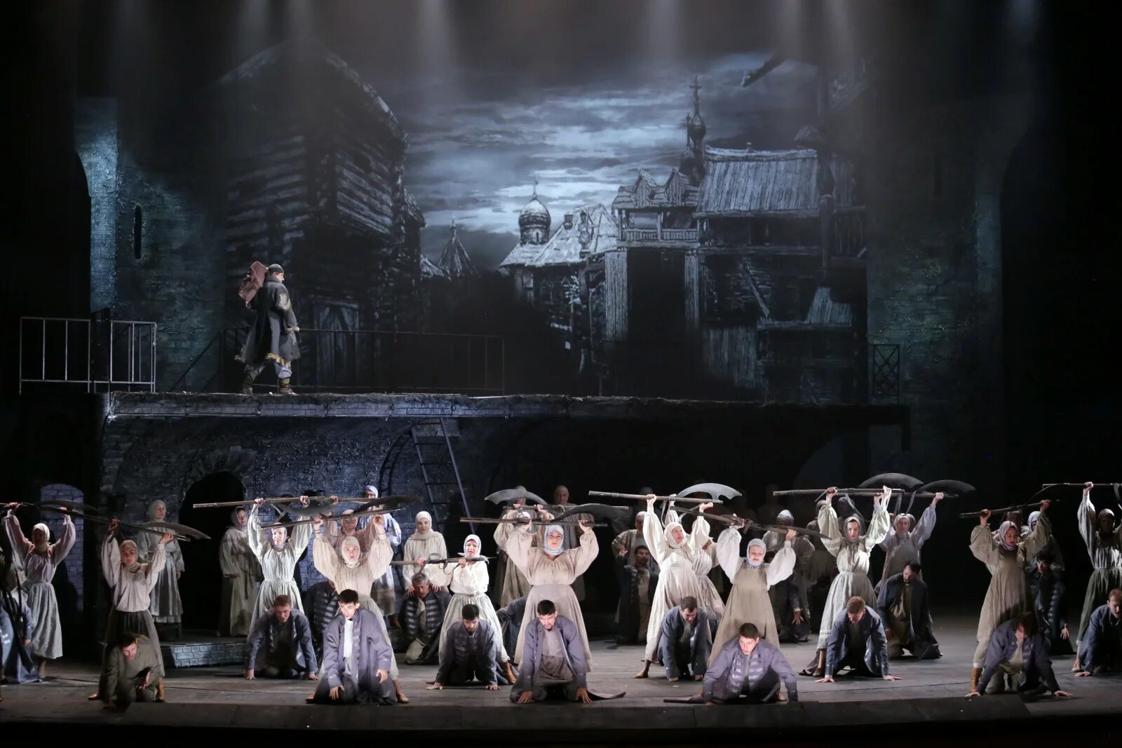 Ростовский театр опера. Ростовский музыкальный театр спартак. Модеста петровича мусоргского опера хованщина. Музыкальный театр ростов-на-дону зал. Ростовский театр опера.