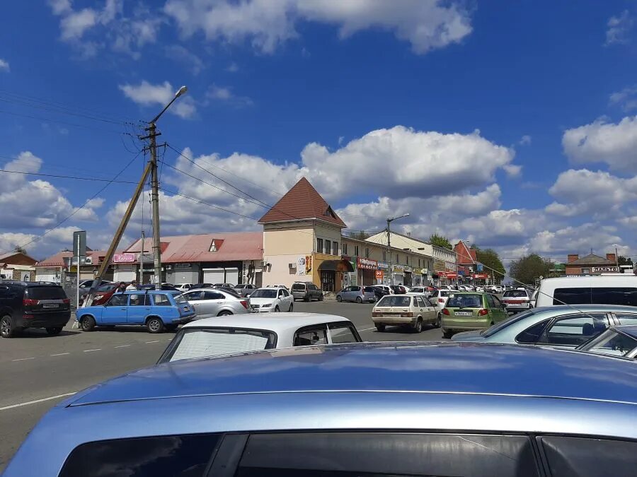В усть лабинске на 3 дня. Забитая парковка в усть лабинске.