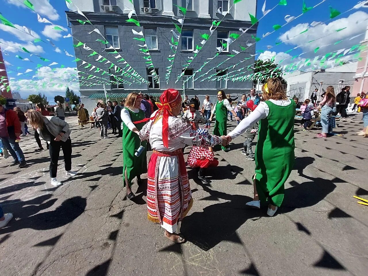 День города Курска 2022 Максима Горького. С днем города. День города фото. Куряне день города.