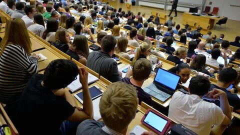 Человек обучавшийся в университете