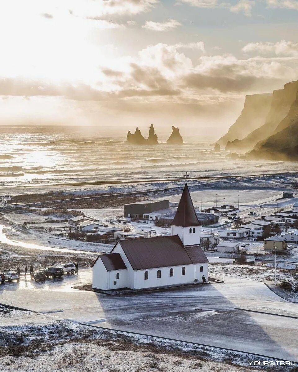 Исландия Рейкьявик. Reykjavik город. Рейкьявик столица Исландии фото. Исландия столица Рейкьявик достопримечательности. Island город