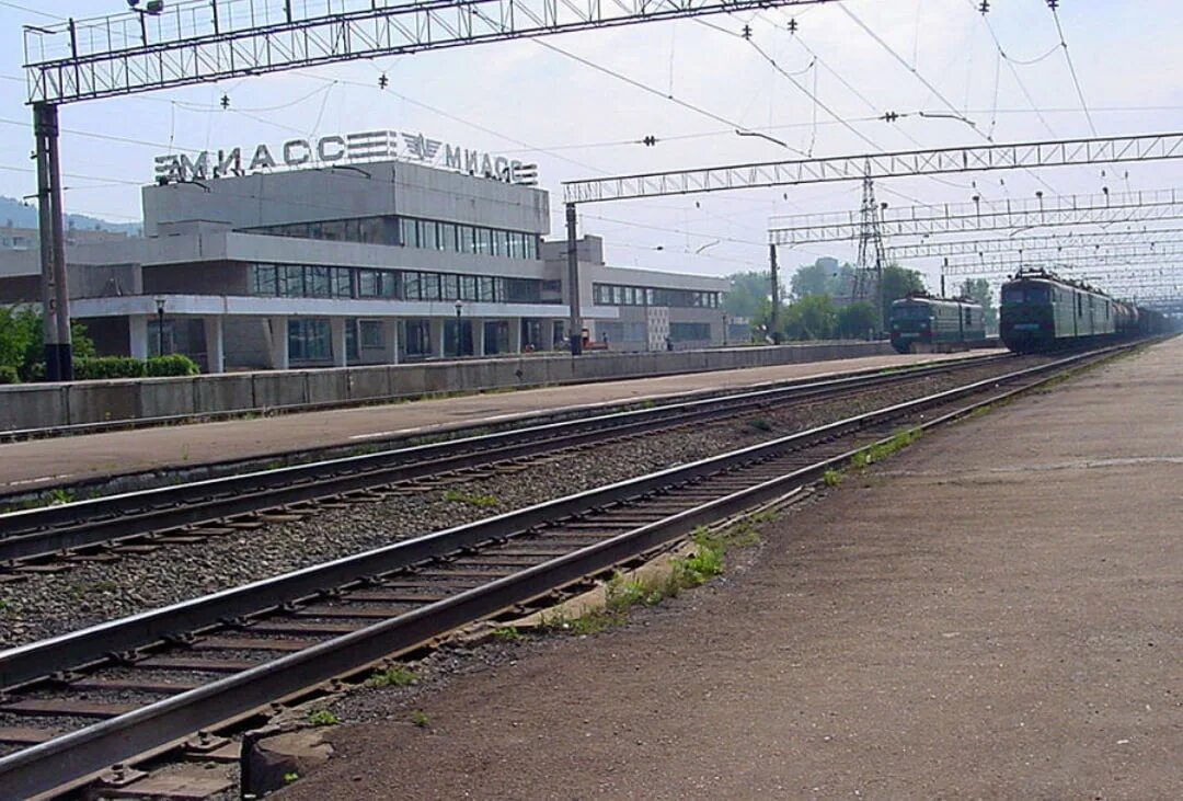Миасс 1 жд вокзал. Миасс 1 чебаркуль. Уралрезина миасс. Чебаркуль где находится. Троллейбус миасс.
