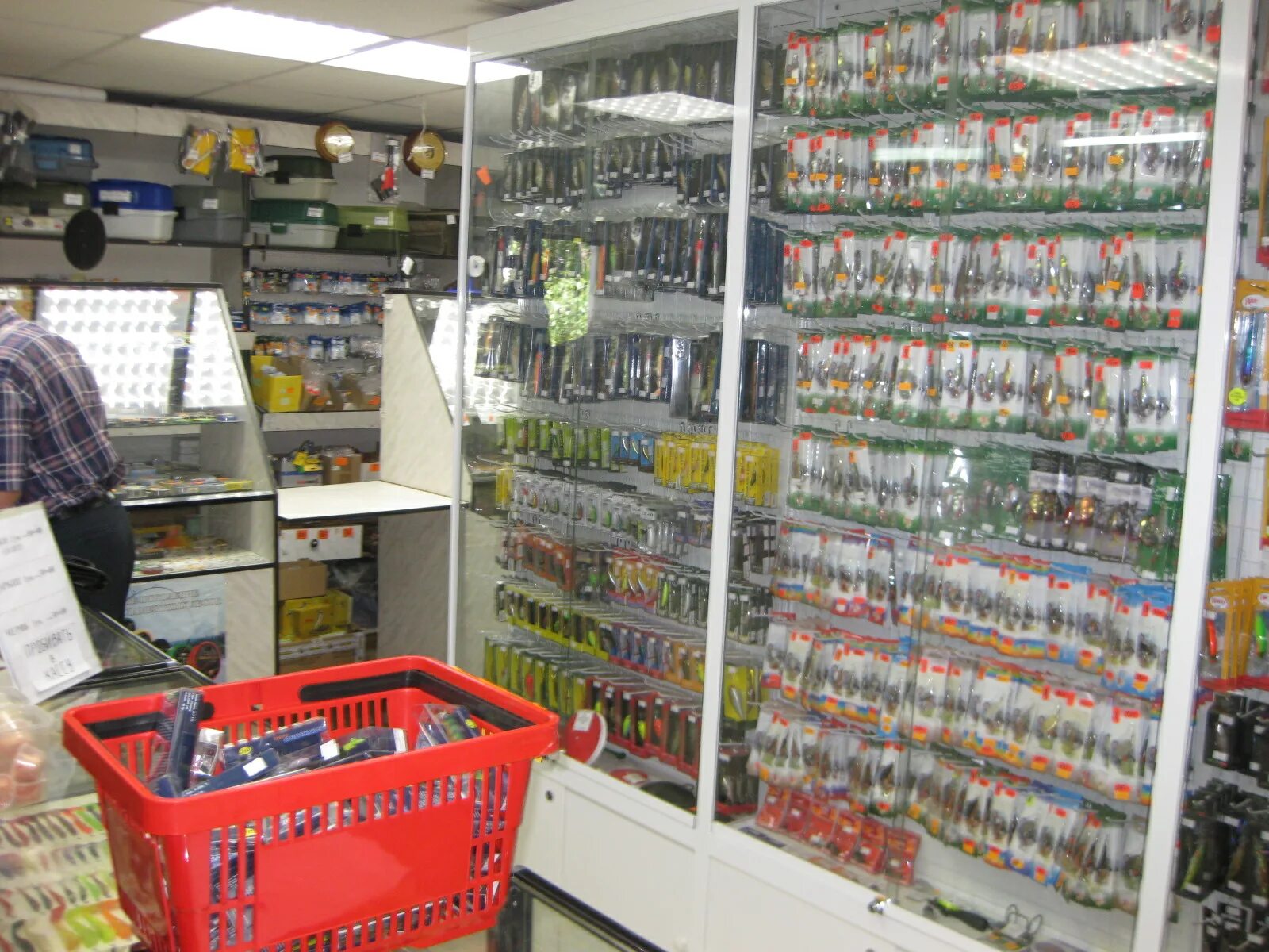 магазин гжели на павелецкой. спортивный магазин дальняя 33 вологда. магазины вологда товаров. магазин сувениров вологда. устройте магазин.