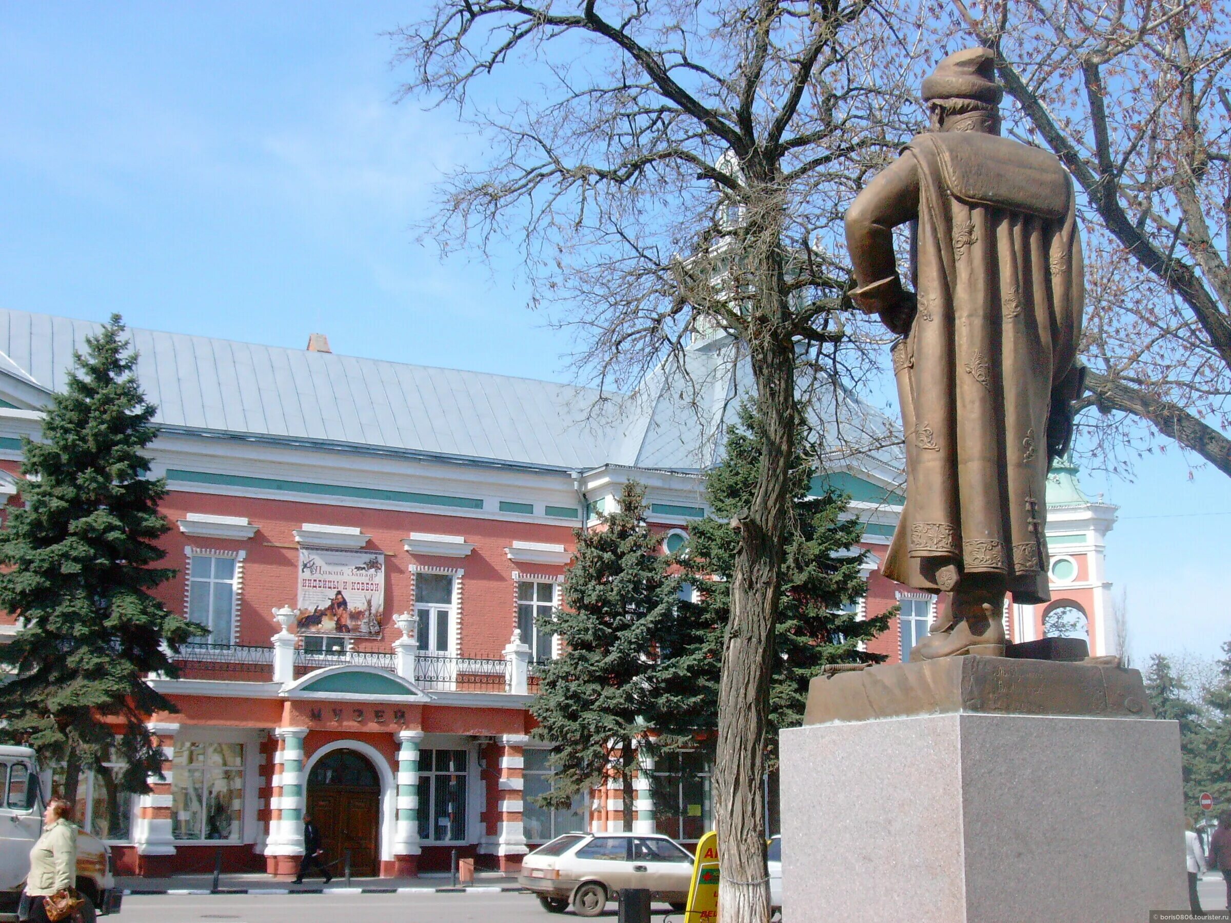 1 г азова. Памятник Шеину в Азове. Шеин памятник в Азове. Памятник Алексею Шеину.