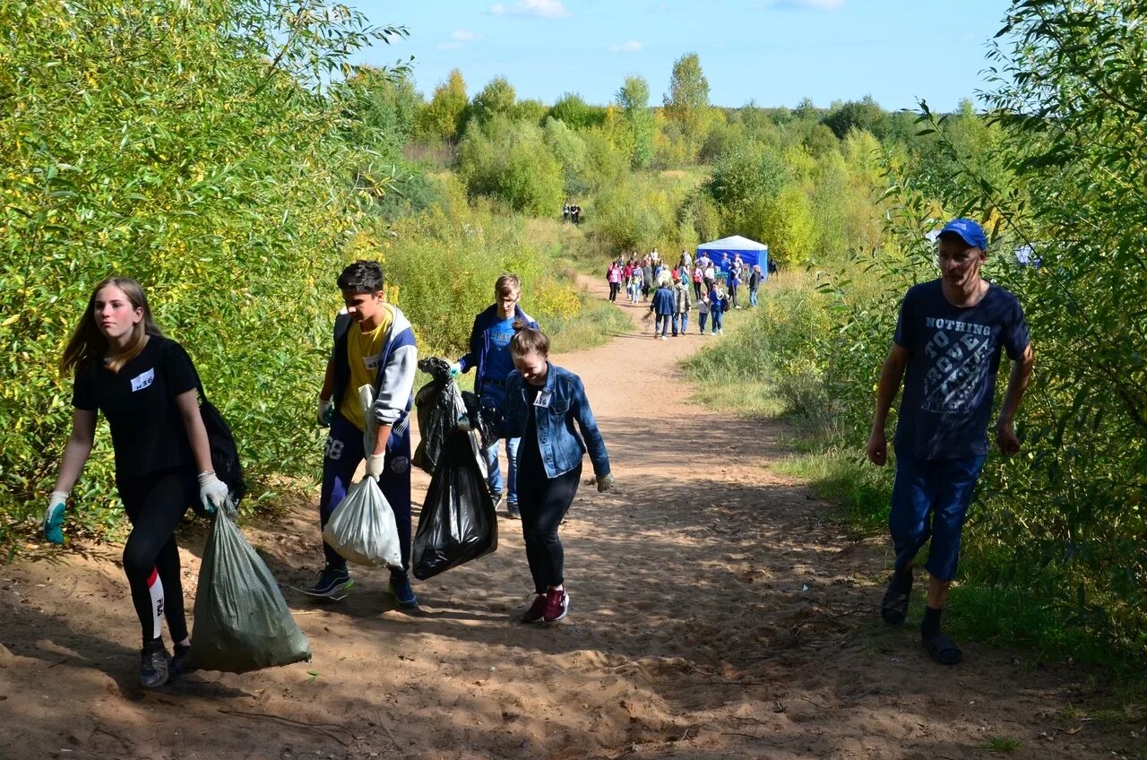 Сбор картофеля в ссср. Собирает 2. Сбор картофеля в ссср. Арбузная бахча астрахань. Урожай кавунов.