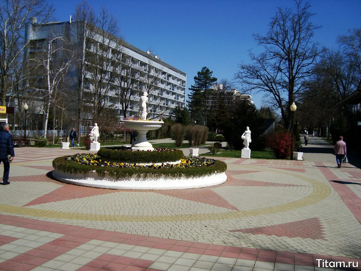 Горячий ключ краснодарский край ул. Краснодар.горячий ключ , предгорье Кавказа. Курортная зона горячий ключ Краснодарский край. Горячий ключ парк предгорье Кавказа. Горячий ключ санаторий парк.