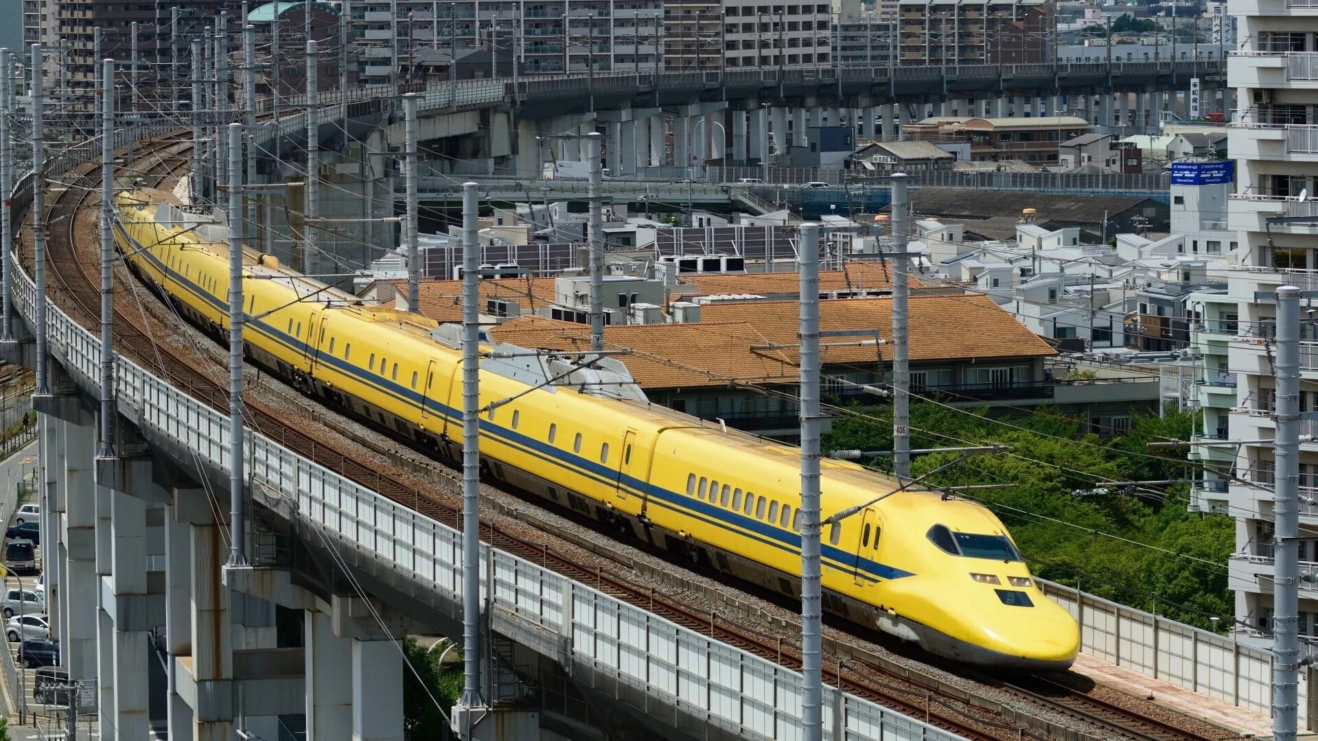 Tokyo speed. Скоростной поезд Токио. Поезд Токио Синкансен. Поезд Синкансэн в Японии. Высокоскоростные поезда Япония, Shinkansen.