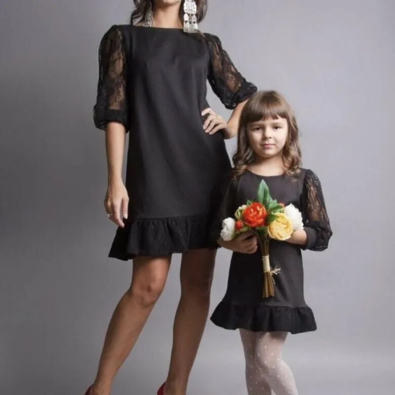 Детские платья мамы. Платье для мамы. Мама и дочка с платьем. Нарядные платья для мамы и Дочки. Платье мама и дочка одинаковые.