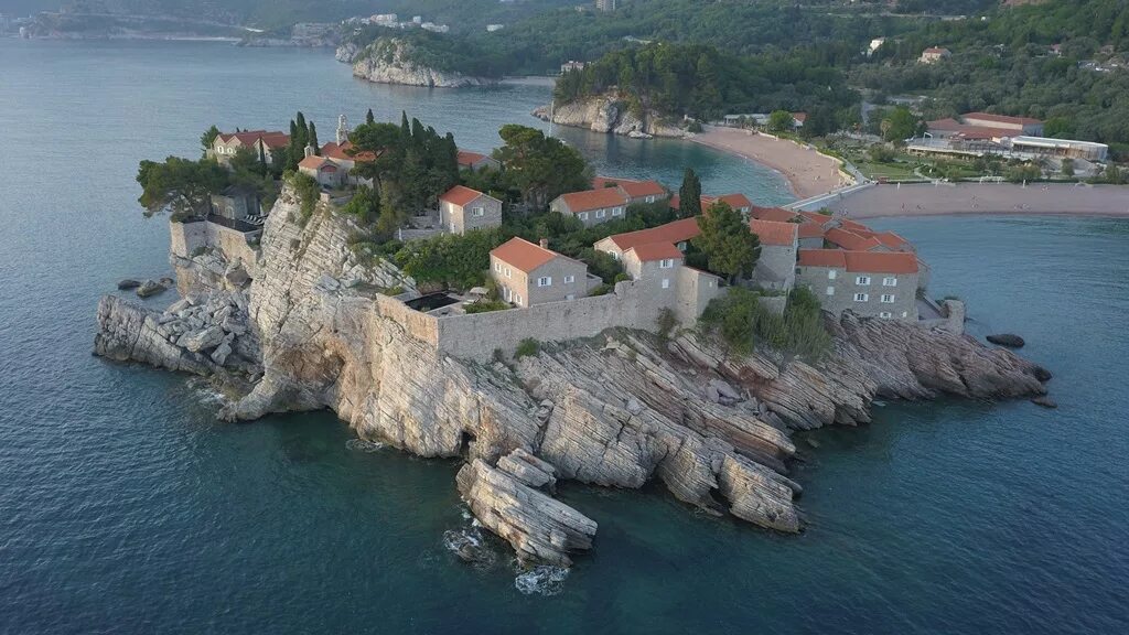 Sveti stefan черногория. Sveti stefan черногория. Остров св стефана черногория. Остров святого стефана черногория. Адриатическое море черногория будва.