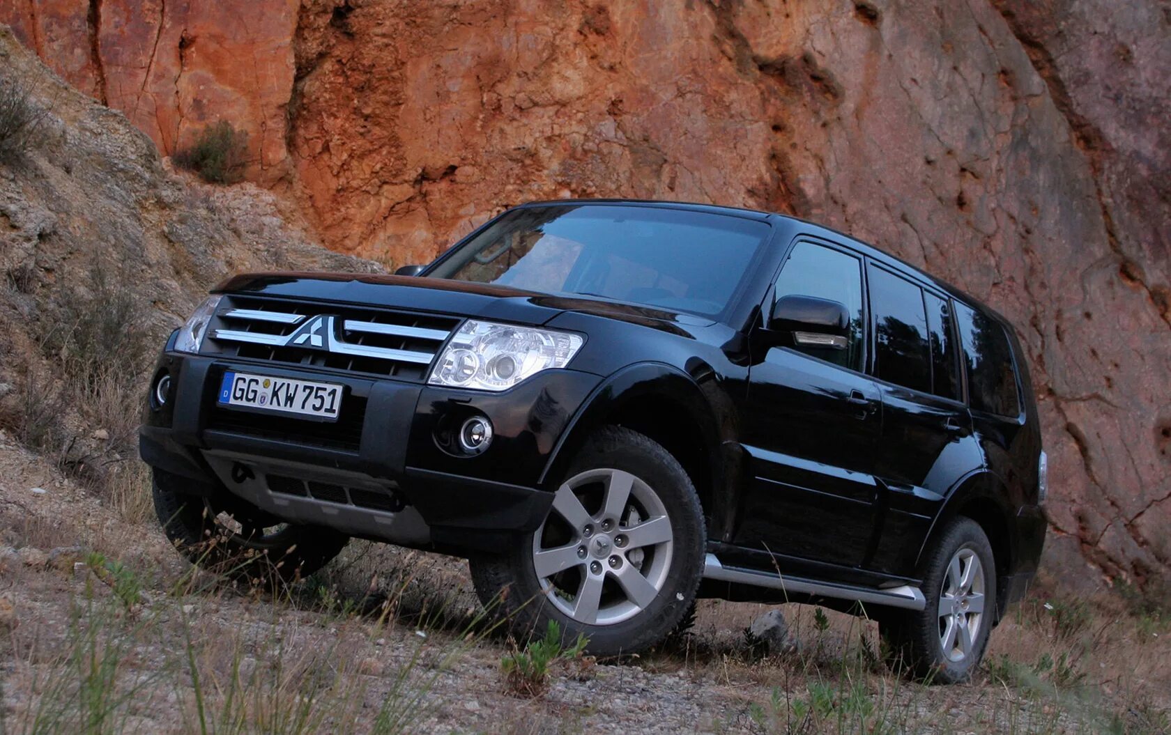 Mitsubishi pajero 4 2010. Паджеро 2021 года. Exclusive mitsubishi pajero. Mitsubishi pajero 4. 2 дизель.