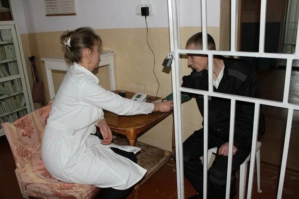 Помощь бывшим осужденным