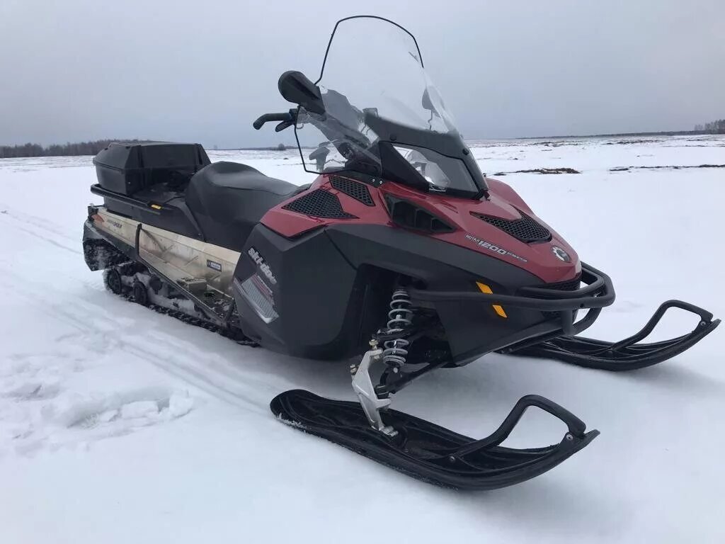 Пермский край б у снегоходов. Ski Doo Expedition 1200. BRP Ski Doo Expedition 1200. BRP Ski-Doo Expedition se 1200. Снегоход BRP 1200 Expedition.