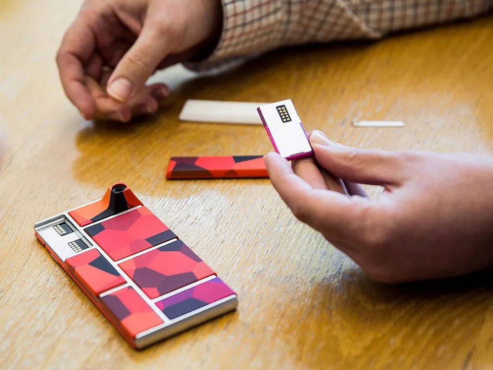 Google 11 смартфоны. Модульный смартфон project ara. модульный смартфон google project ara. смартфон конструктор project ara. google ara смартфон.